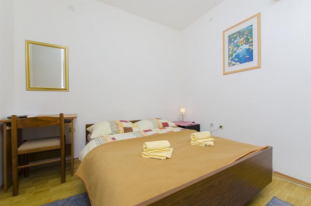 Rooms Marijana Caporice Bagian luar foto