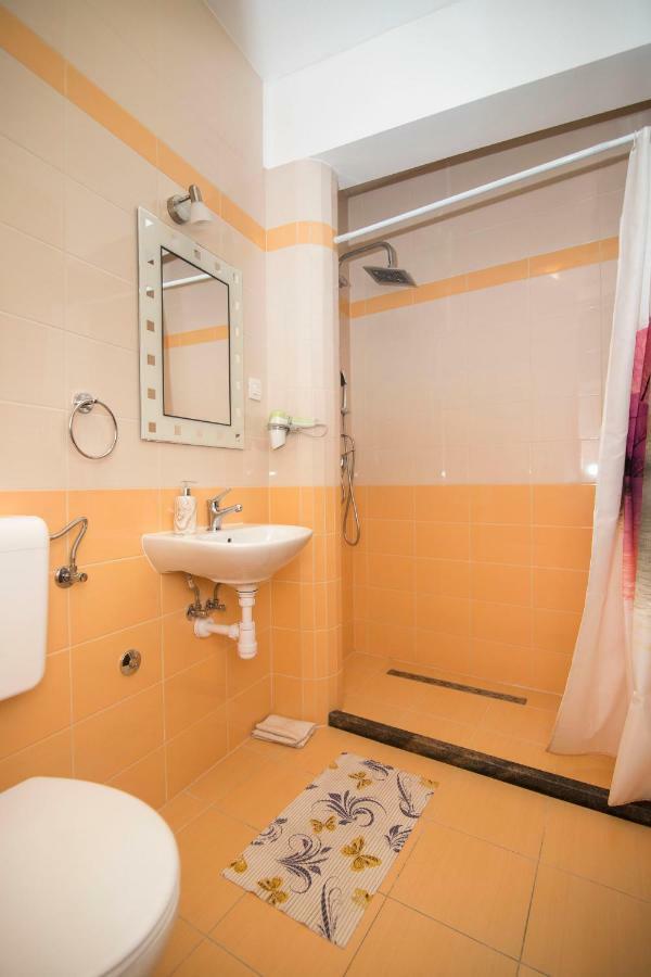 Rooms Marijana Caporice Bagian luar foto